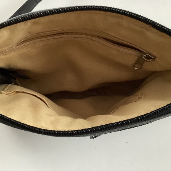 Stone Mountain Gray and Black Leather and Poly Crossbody Purse Shoulder Bag - Picture 10 of 10